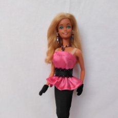 Barbie y Ken: PRECIOSO CONJUNTO PARA BARBIE ESTILO AÑOS 80S, 90S