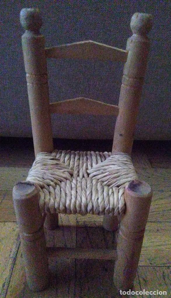 Barbie y Ken: Silla y mesa de madera para Barbie - Foto 2