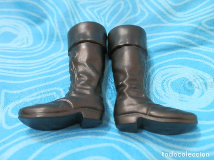 Barbie y Ken: BOTAS MU&Ntilde;ECO KEN - Foto 4
