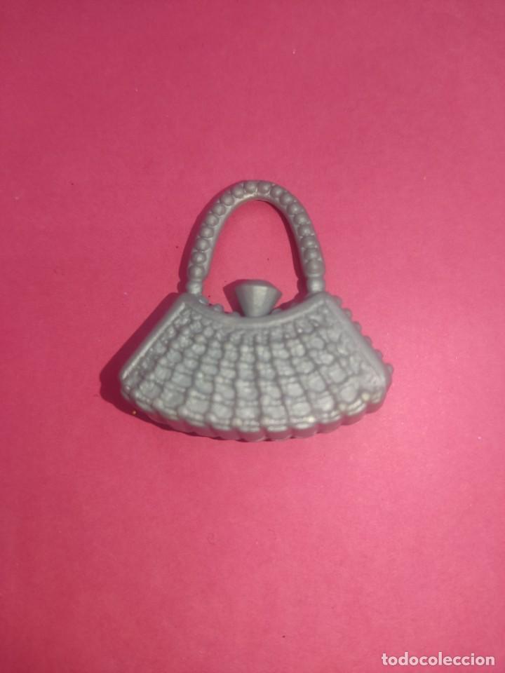 Barbie y Ken: Bolso gris original mu&ntilde;eca Barbie - Foto 1