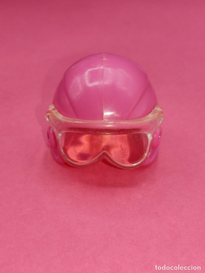 Barbie y Ken: Casco rosa mu&ntilde;eca Barbie - Foto 3