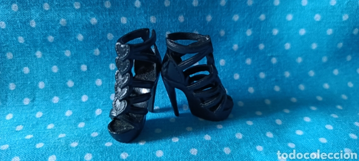 Barbie y Ken: Zapatos Barbie - Foto 1
