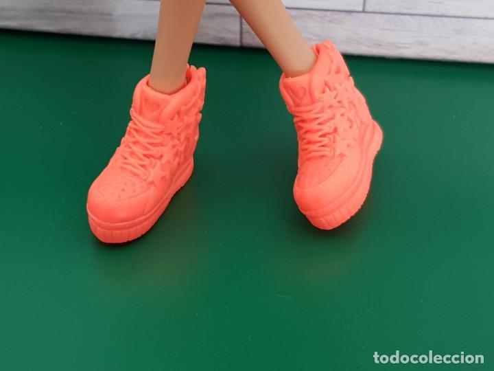 Barbie y Ken: Zapatos botines barbie - Foto 1
