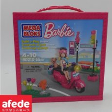 Barbie y Ken: BARBIE, CONSTRUYE UN SCOOTER. 65 PIEZAS. DE MEGA BLOCKS.. Lote 358626660