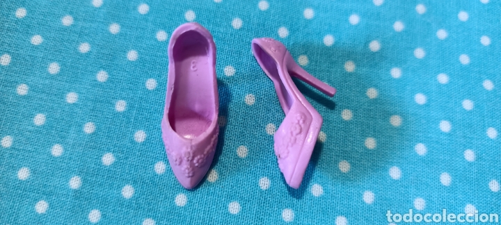 Barbie y Ken: Zapatos Barbie - Foto 1