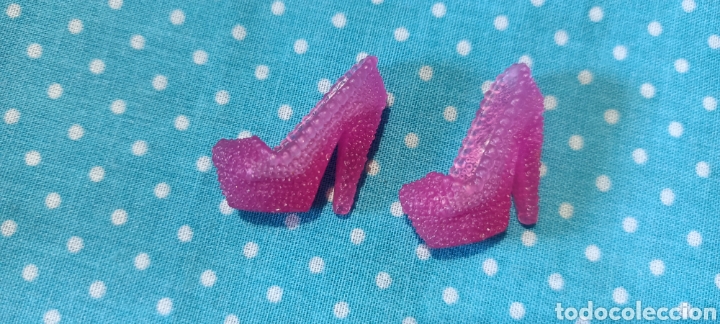 Barbie y Ken: Zapatos Barbie - Foto 1