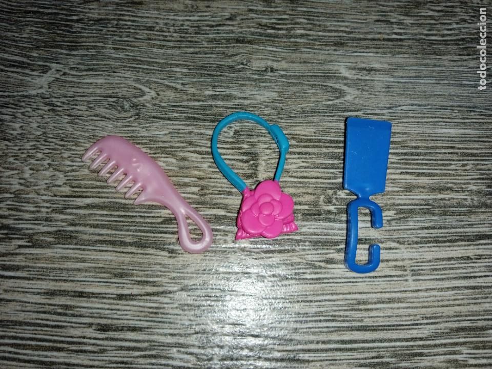 Barbie y Ken: Lote accesorios de mu&ntilde;eca Barbie - Foto 1