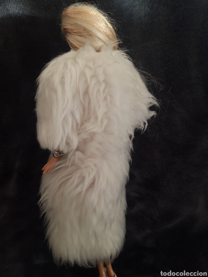 Barbie y Ken: Mu&ntilde;eca Barbie Abrigo - Foto 4