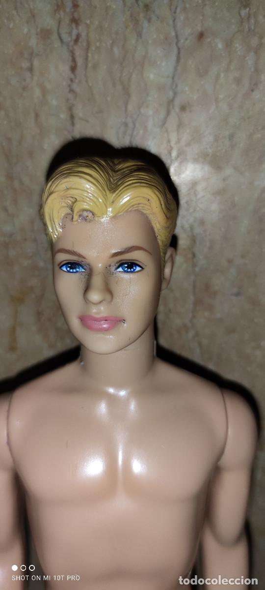 Barbie y Ken: Mu&ntilde;eco Ken con esmalte en la cara - Foto 1