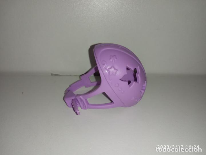 Barbie y Ken: Casco de mu&ntilde;eca Barbie - Foto 4