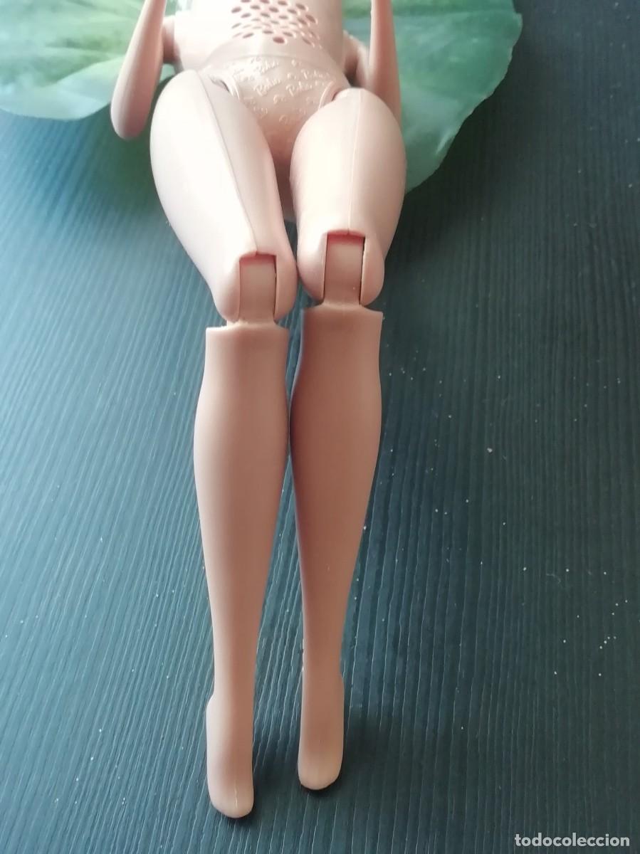Barbie y Ken: Barbie Mattel 2011 - Foto 1
