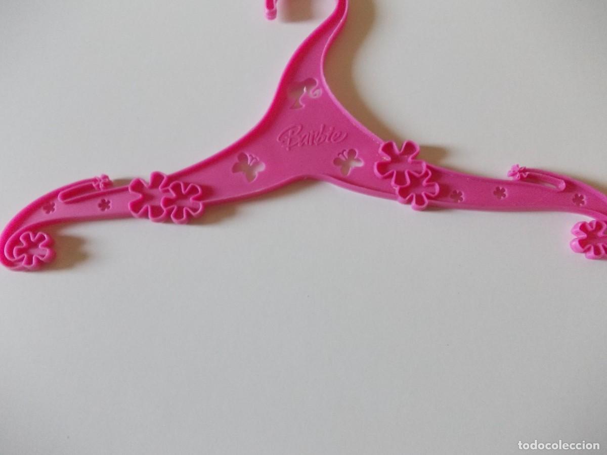 Barbie y Ken: Percha rosa Barbie - Foto 3