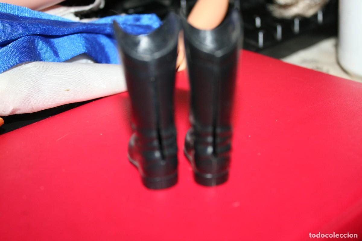 Barbie y Ken: botas mu&ntilde;eco ken barbie - Foto 2