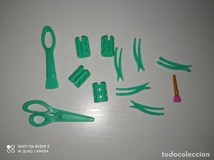 Barbie y Ken: Lote de accesorios de mu&ntilde;eca Barbie - Foto 1
