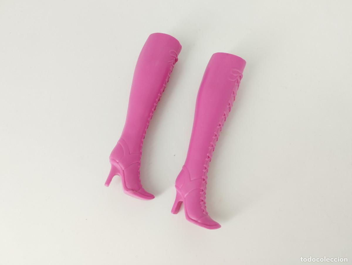 Barbie et Ken: Botas altas color rosa originales Barbie - Mattel, 2000