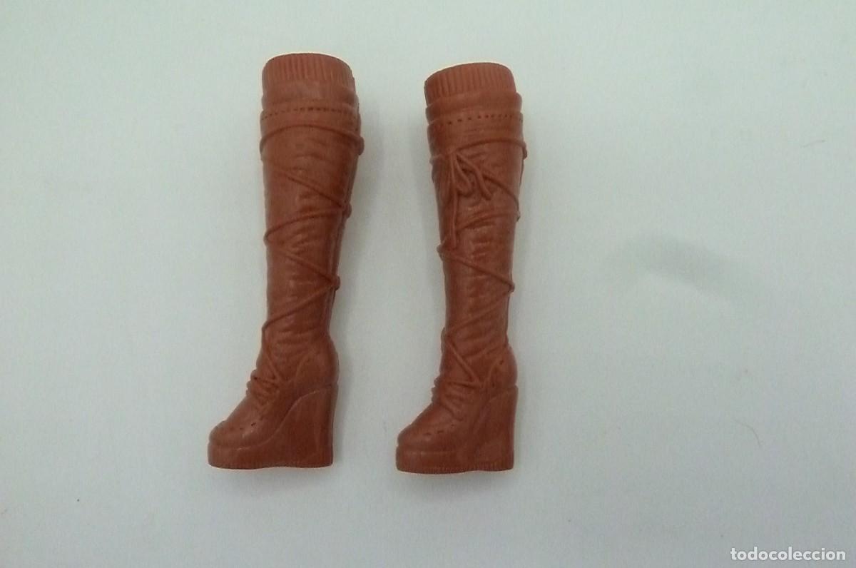 Barbie y Ken: Botas marr&oacute;n. Para Barbie - Foto 2