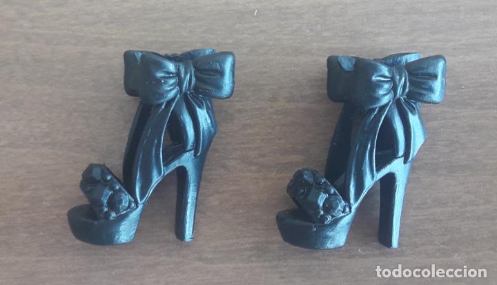 Barbie y Ken: ZAPATOS BARBIE ORIGINALES - Foto 2
