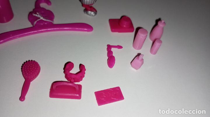 Barbie y Ken: Lote accesorios de mu&ntilde;eca Barbie - Foto 2