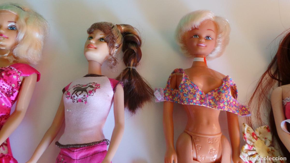 Barbie y Ken: LOTE DE MU&Ntilde;ECAS Y ACCESORIOS BARBIE - Foto 4