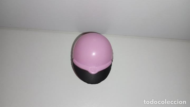 Barbie y Ken: Casco de mu&ntilde;eca Barbie - Foto 2