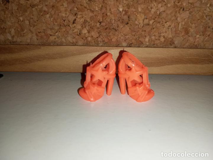 Barbie y Ken: Zapatos de mu&ntilde;eca Barbie - Foto 1