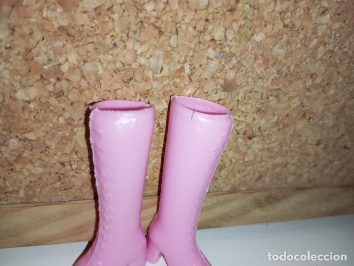 Barbie y Ken: Zapatos botas para mu&ntilde;eca Barbie - Foto 3