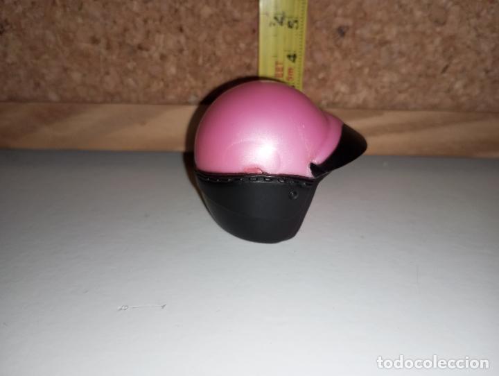 Barbie y Ken: Casco de mu&ntilde;eca Barbie - Foto 1