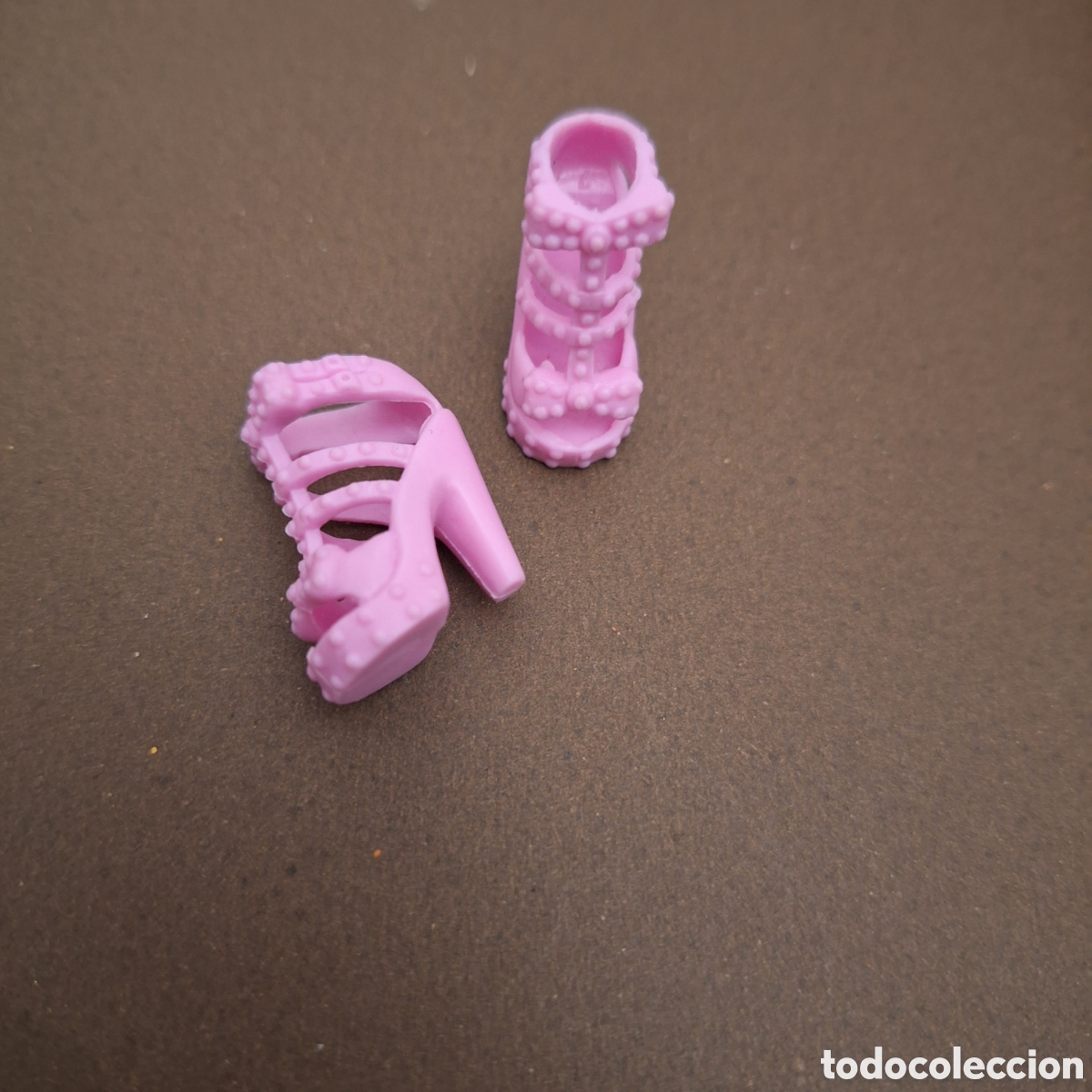 Barbie y Ken: Zapatos barbie - Foto 1
