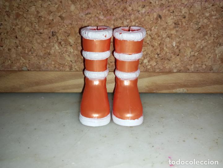 Barbie y Ken: Zapatos botas de mu&ntilde;eca Barbie - Foto 2