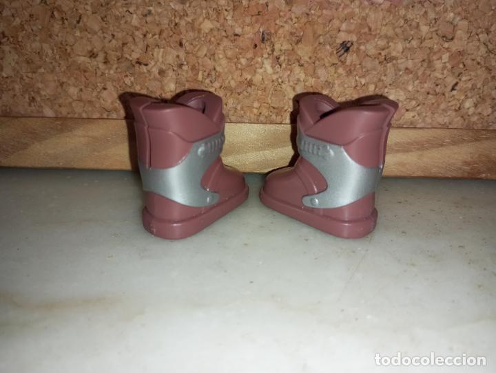 Barbie y Ken: Zapatos botas de mu&ntilde;eco ken - Foto 3