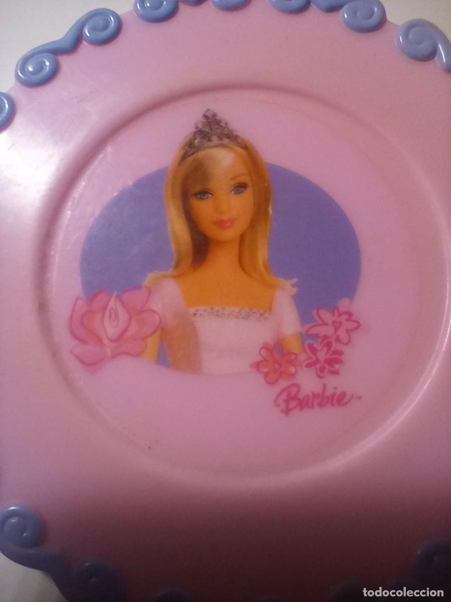 Barbie y Ken: Platito de pl&aacute;stico Barbie - Foto 2