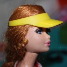 Barbie y Ken: VISERA DE MUÑECA BARBIE