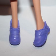 Barbie y Ken: ZAPATOS LILA ORIGINALES VA MARCADAS DE BARBIE