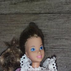 Barbie y Ken: MUÑECA BARBIE FAMILIA CORAZON CON VESTIDO, ZAPATOS, ANILLO