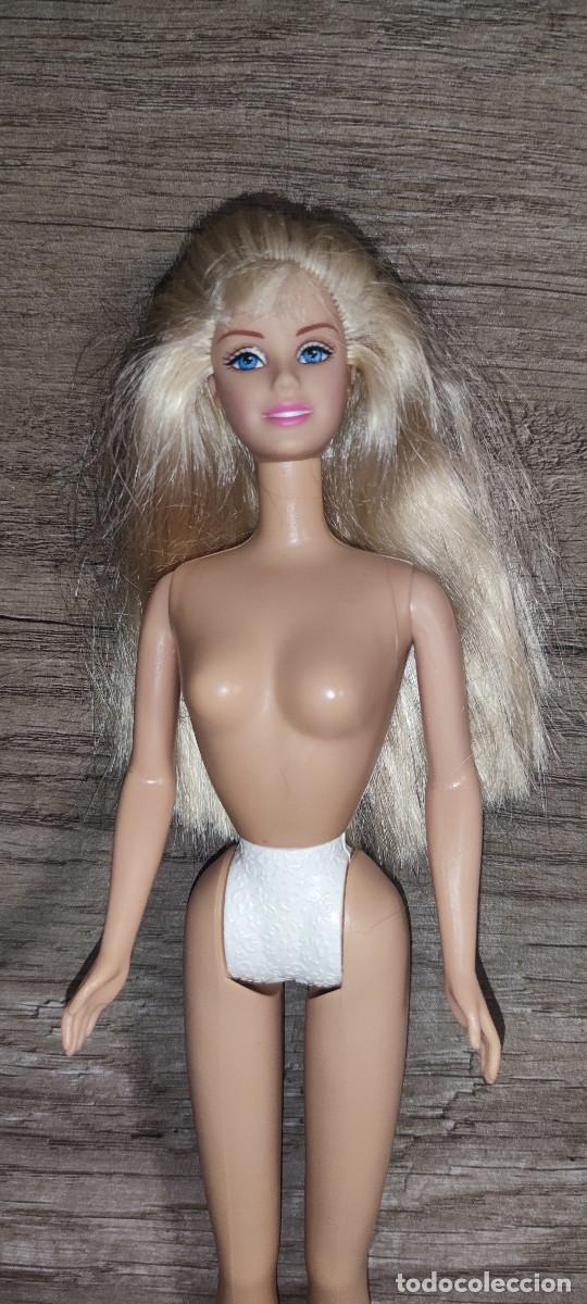 Barbie y Ken: Mu&ntilde;eca barbie vintage - Foto 1