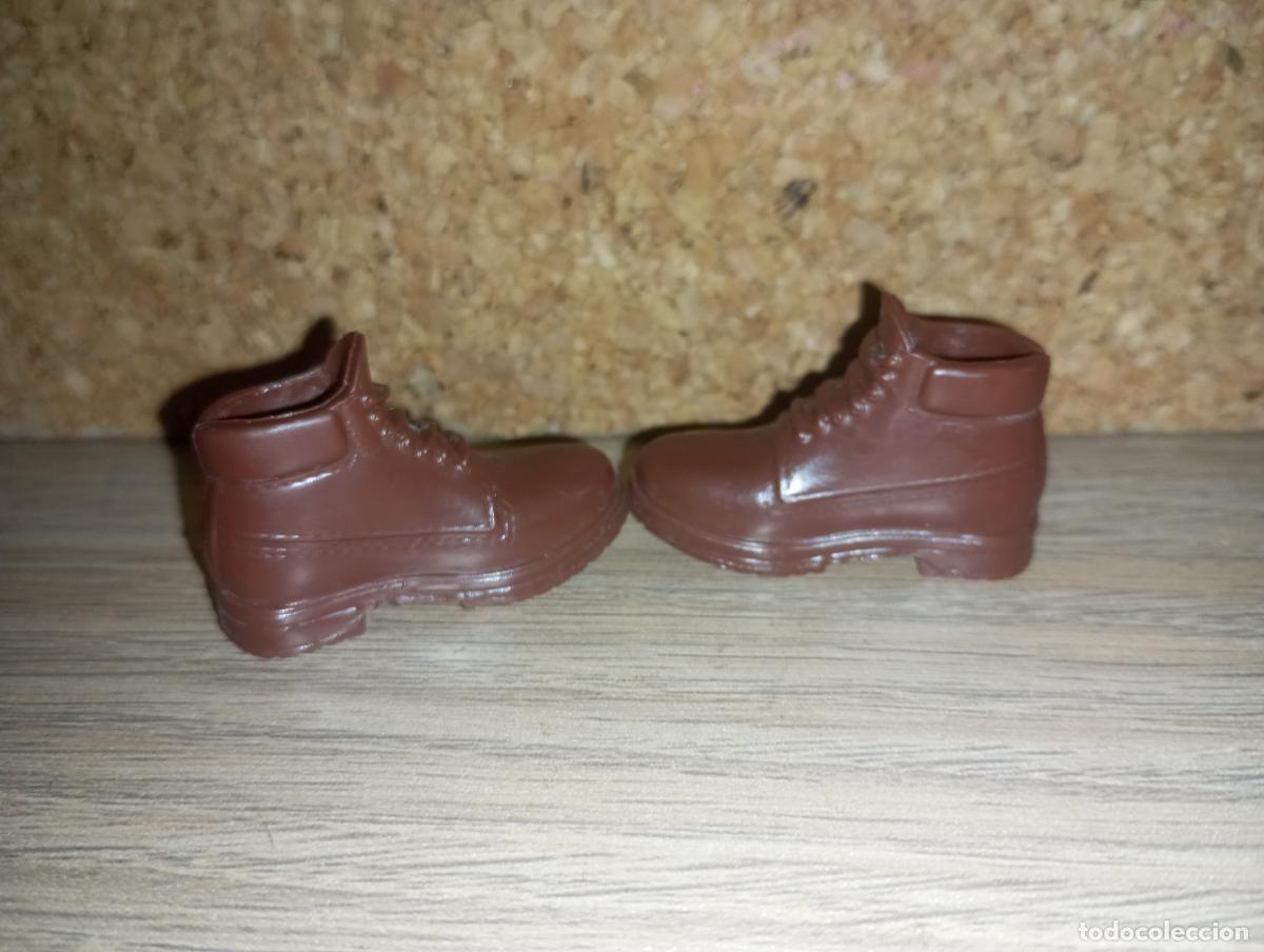 Barbie y Ken: Zapatos de mu&ntilde;eco Ken - Foto 2