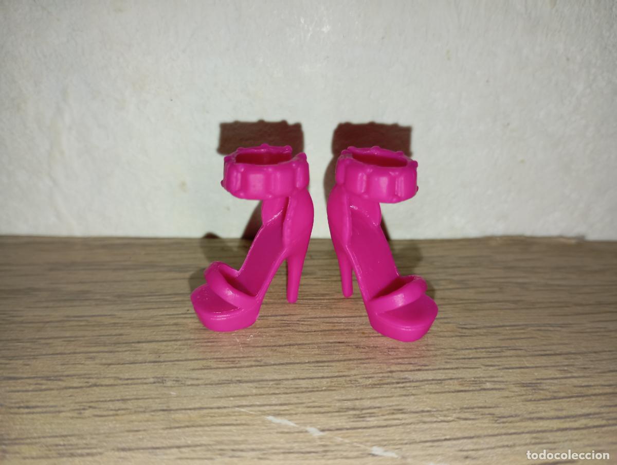 Barbie y Ken: zapatos de mu&ntilde;eca Barbie - Foto 1