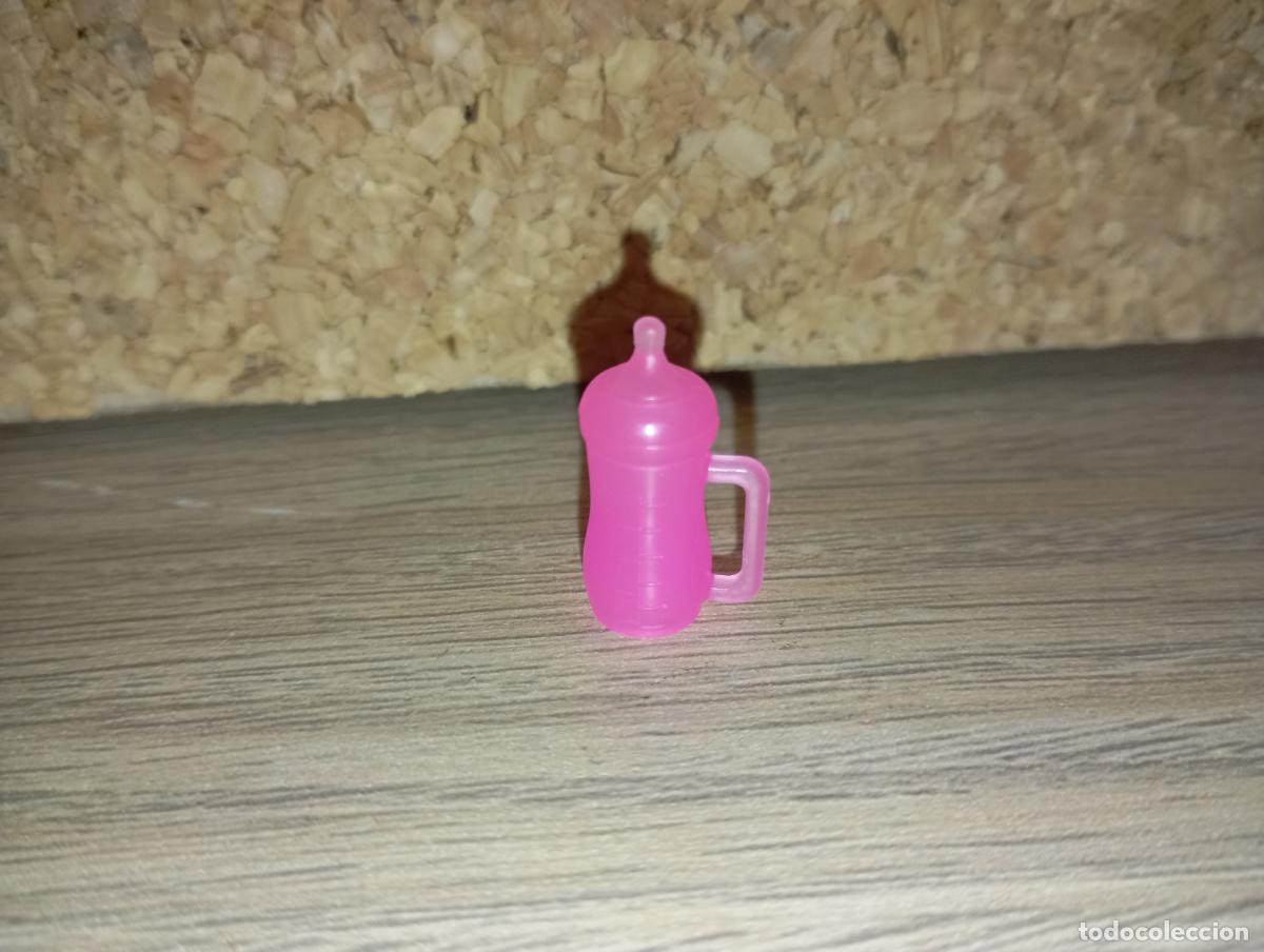 Barbie y Ken: accesorio de mu&ntilde;eca Barbie biberon bebe - Foto 1