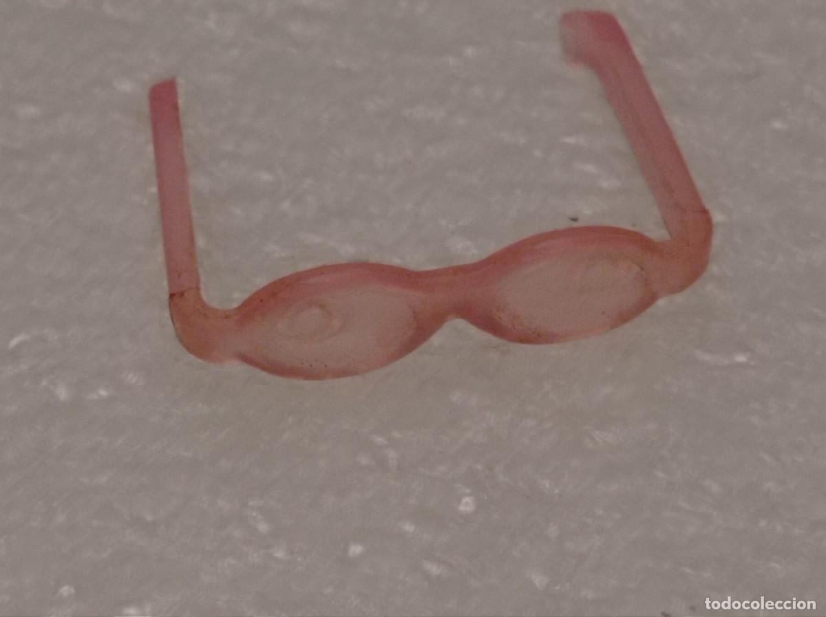 Barbie y Ken: Mu&ntilde;ecas mu&ntilde;eca gafas Barbie - Foto 1