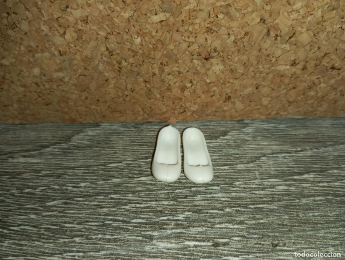 Barbie y Ken: Zapatos de Mu&ntilde;eca Barbie - Foto 2