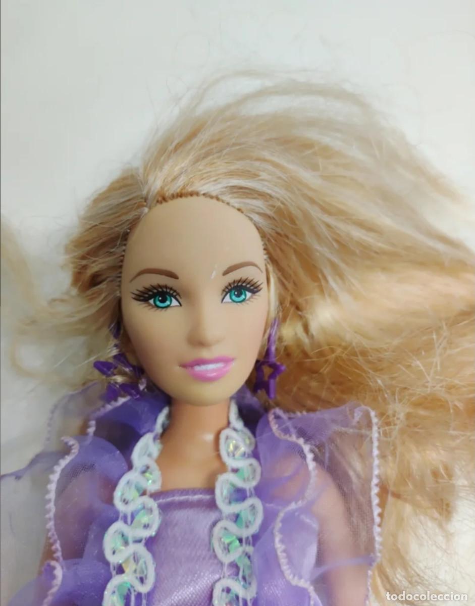 Barbie y Ken: Mu&ntilde;eca Barbie con ropa. usada - Foto 3