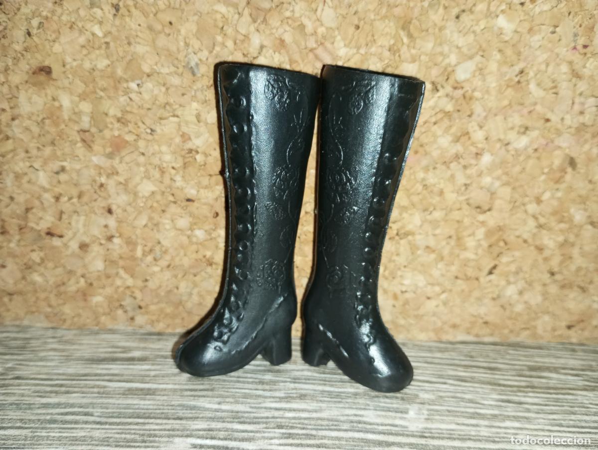 Barbie y Ken: botas zapatos para mu&ntilde;eca barbie - Foto 1