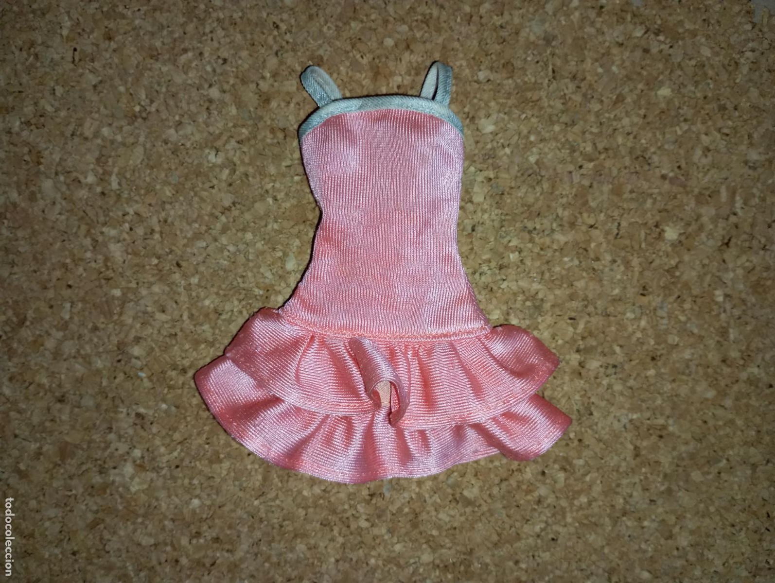 Barbie y Ken: vestido de mu&ntilde;eca Barbie - Foto 1