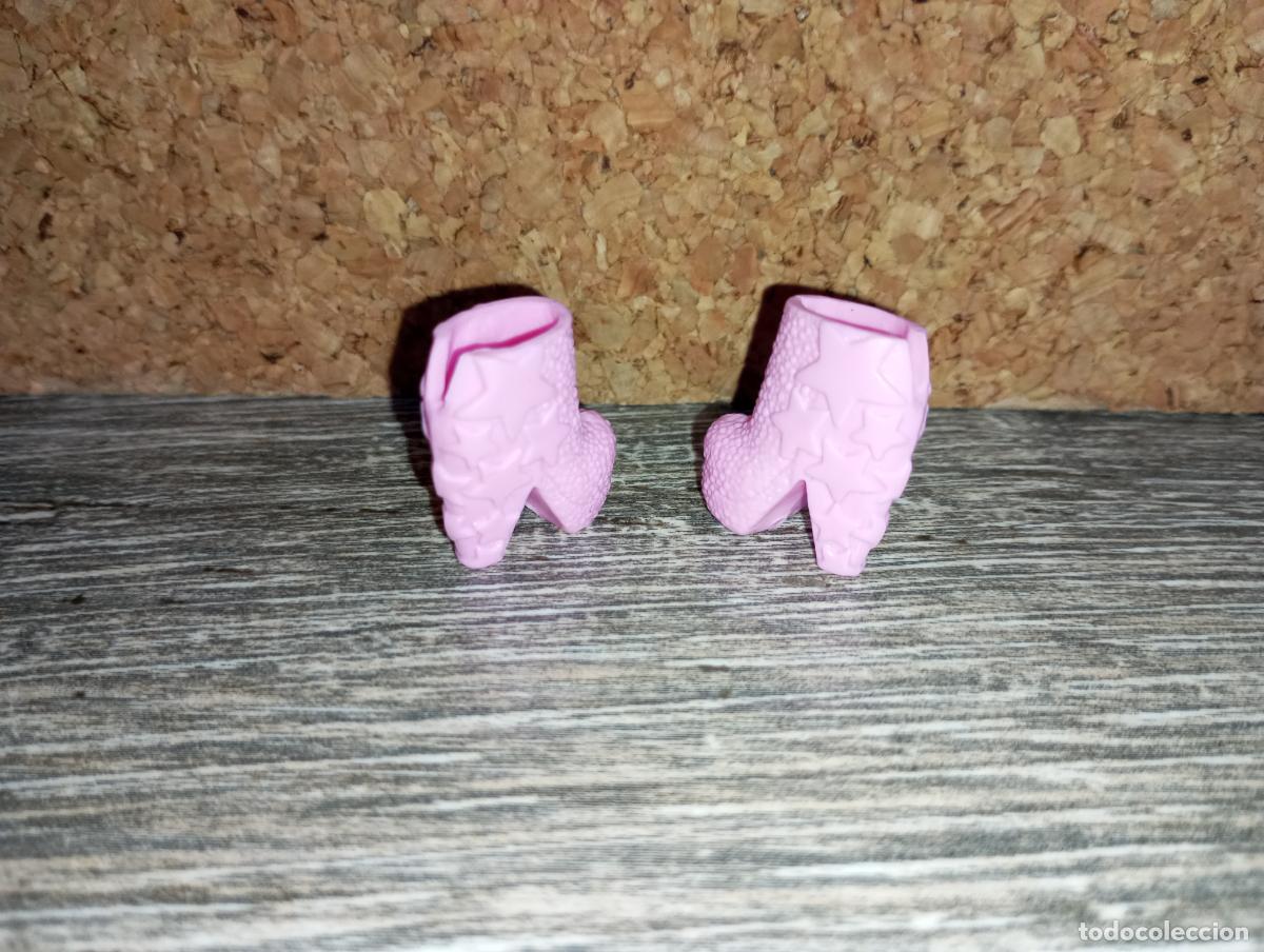 Barbie y Ken: Zapatos botas de mu&ntilde;eca Barbie - Foto 3