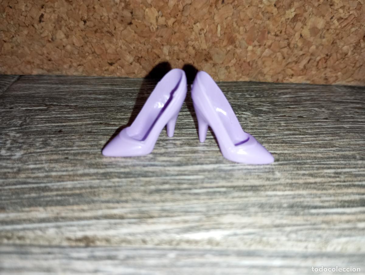 Barbie y Ken: Zapatos de mu&ntilde;eca Barbie - Foto 1