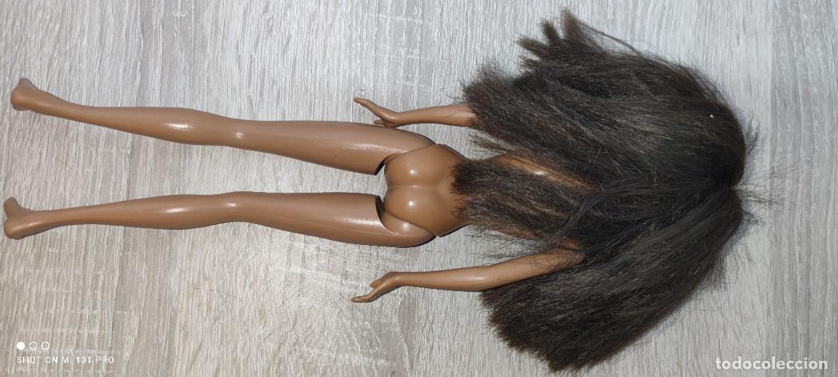 Barbie y Ken: Mu&ntilde;eca Barbie Pies Planos - Foto 2