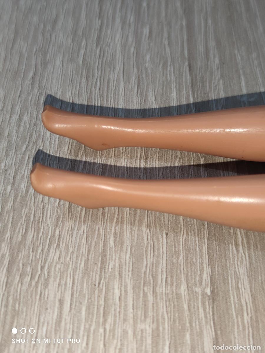 Barbie y Ken: Mu&ntilde;eca Barbie CON DEFECTOS - Foto 2
