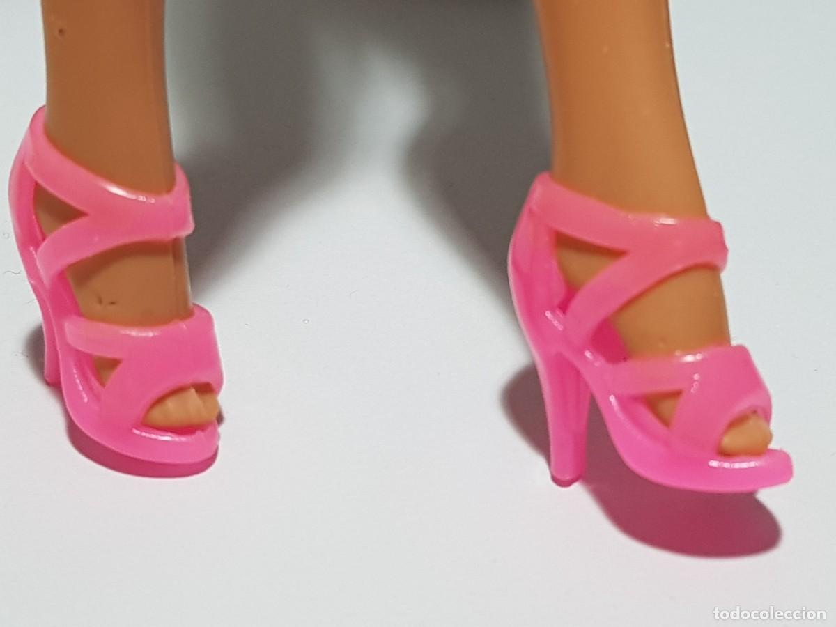 Barbie y Ken: Zapatos validos barbie - Foto 1
