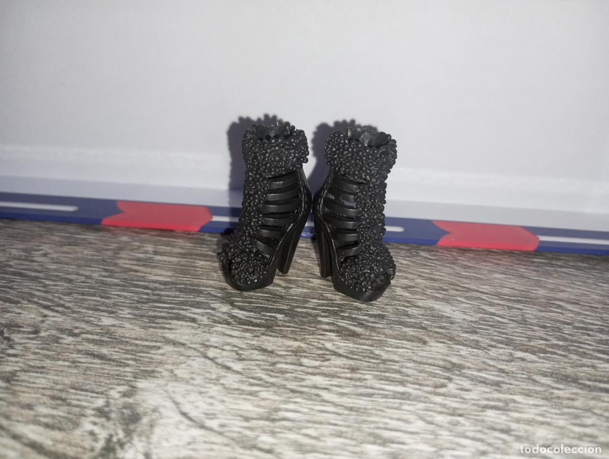 Barbie y Ken: zapatos de mu&ntilde;eca Barbie - Foto 1