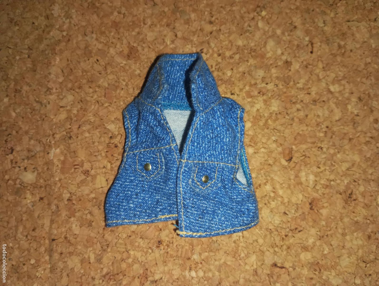 Barbie y Ken: chaleco de mu&ntilde;eca barbie - Foto 1